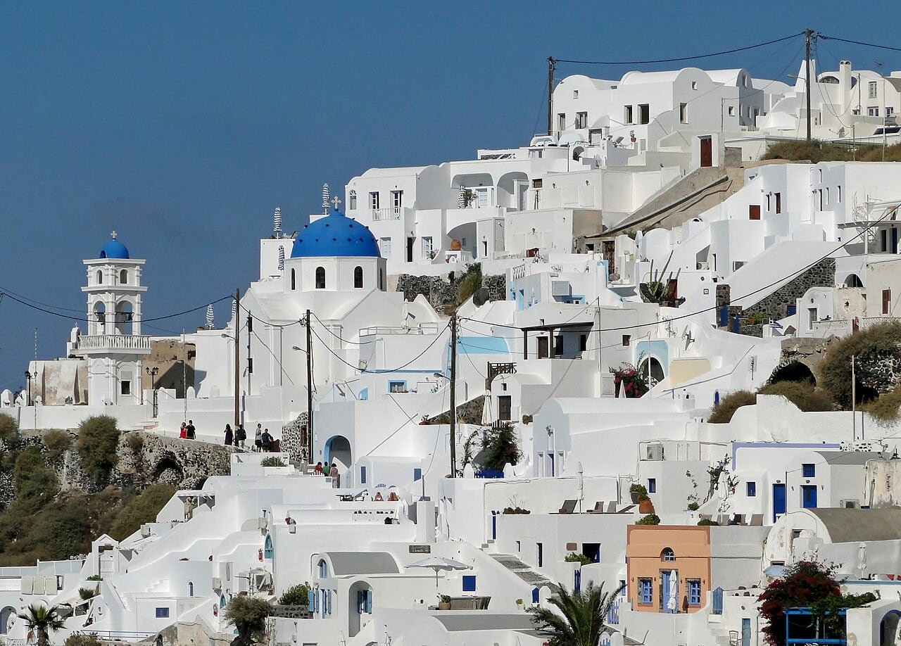 Imerovigli village overlooking Santorini’s caldera